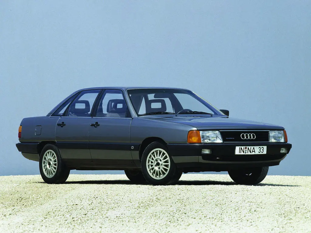 Audi 100 (443,  44Q) 3 поколение, седан (09.1982 - 12.1987)